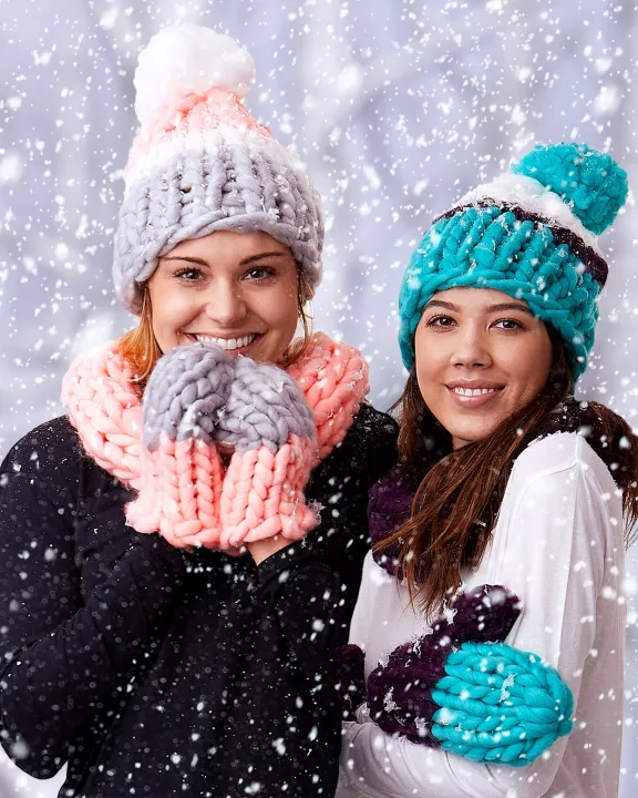 Navy & Blue Chunky Knit Mittens
