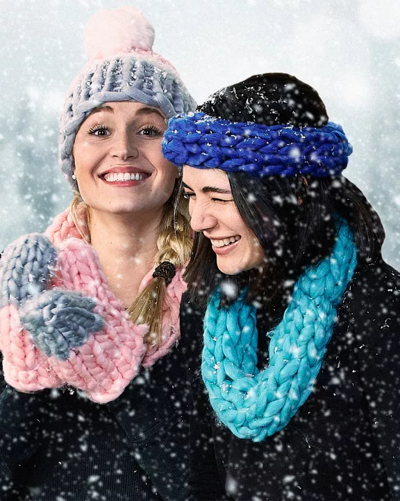 Navy & Blue Chunky Knit Mittens