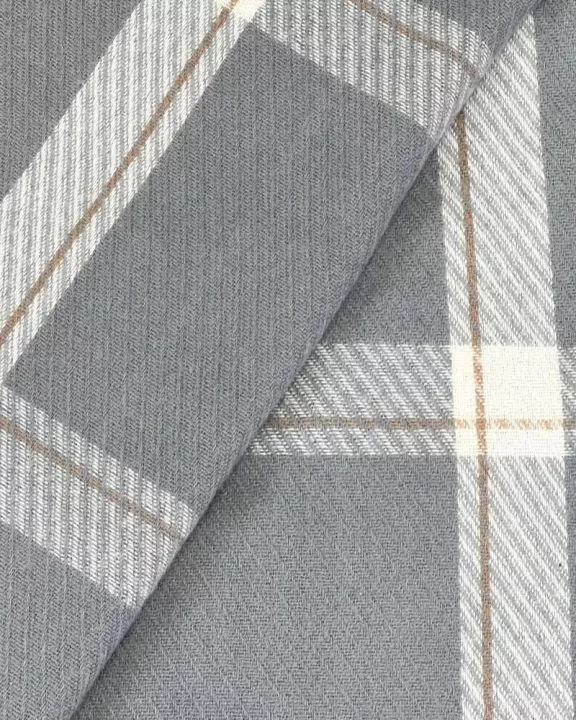 VIA FIORE Gray Jacquard Scarf Trendy Winter Essential