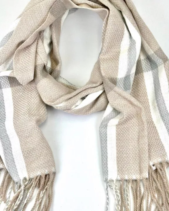 VIA FIORE Trendy Green Plaid Scarf Fringed Winter