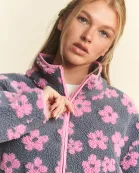 PLUS SIZE ZIP UP FRONT DAISY COLLARED OVERSIZE SHERPA JACKET