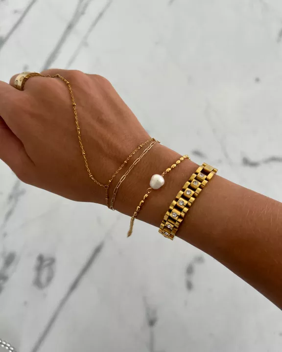 PEARL BEADED BRACELET