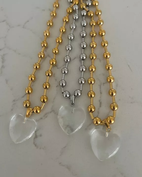 CLEAR HEART NECKLACE