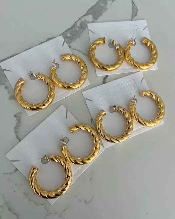 THE REESE HOOPS