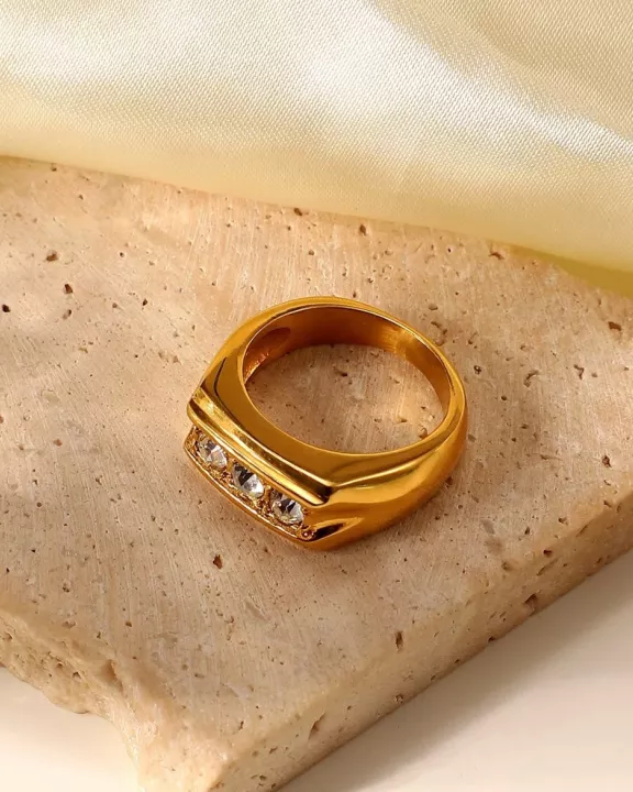 THE 3 DIAMOND RING
