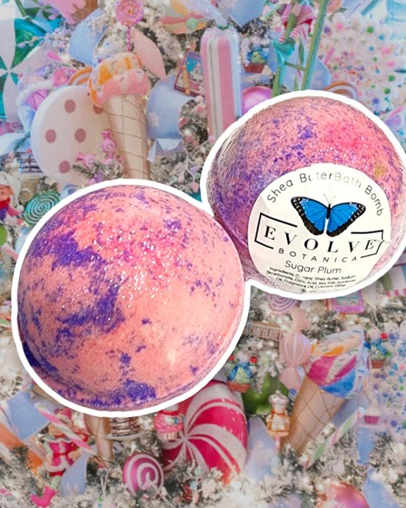 Bath Bomb - Sugar Plum ( Christmas - Holiday ) (Pre-order - shipping est 11/28)