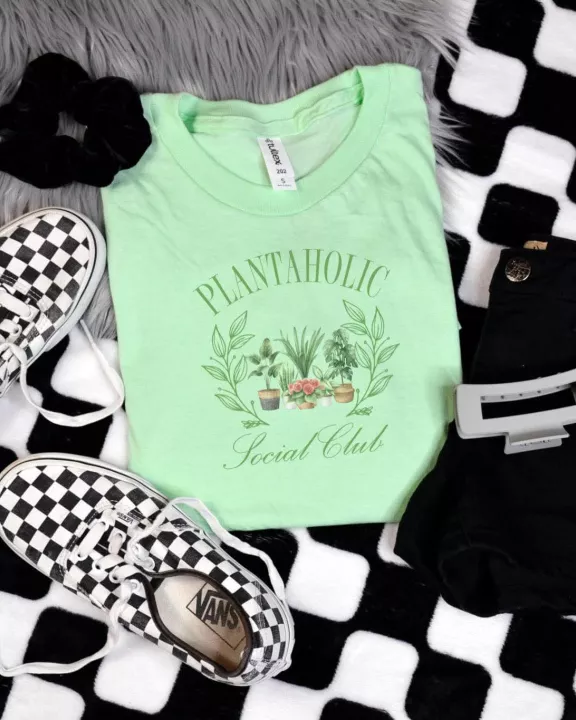 Plantaholic Social Club Graphic Tee