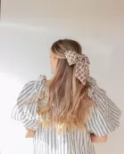 CHECKERED FLORAL MIDI BOW