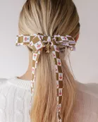 CHECKERED FLORAL SCALLOPED BOW