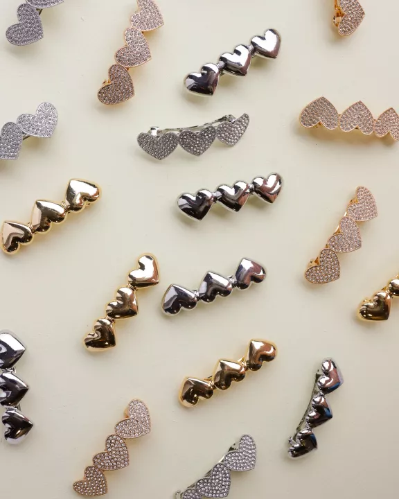 HEART BARRETTE (4 COLORS)