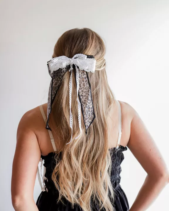 LACE CHEETAH BOW