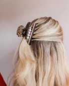 LOVE IS IN THE HAIR CLAW