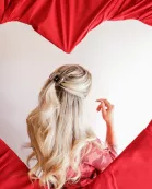LOVE IS IN THE HAIR CLAW