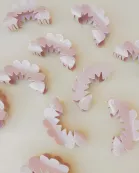 PINKY PETAL ARCH CLAW