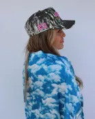 CAMO BOW TRUCKER HAT