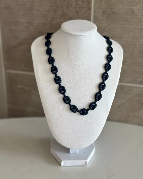 MATTE PIGNOSE NECKLACE