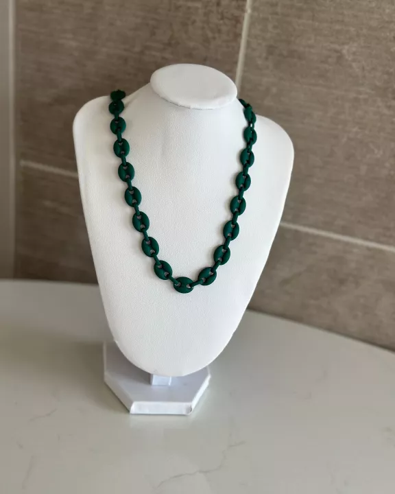 MATTE PIGNOSE NECKLACE