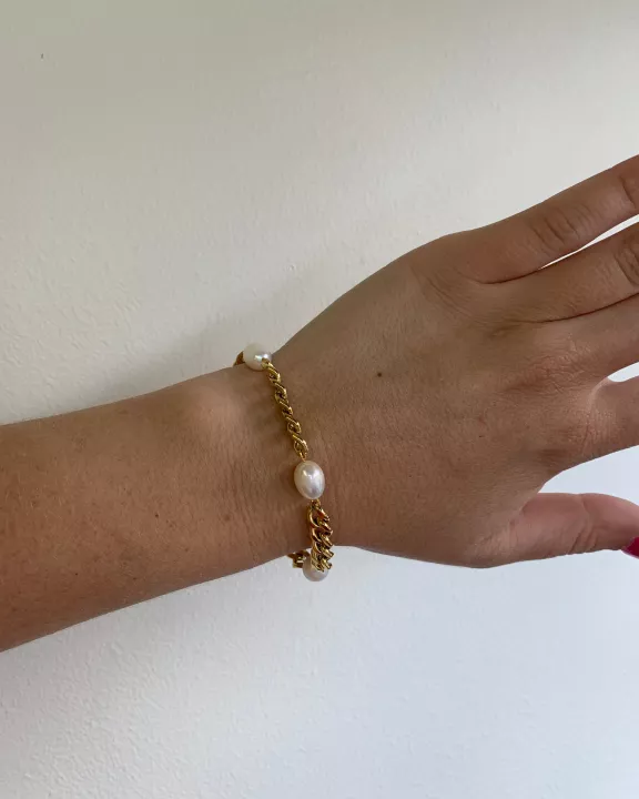 Pearl 18k Gold Plated Chunky Bracelet