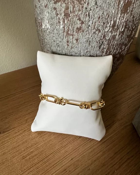 Large Oval Link 18k Gold Plate Bracelet