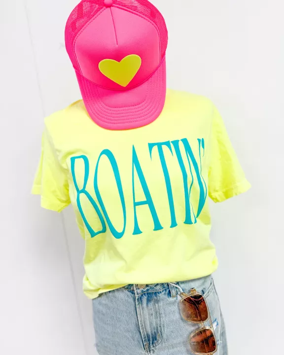 Beachinβ & Boatinβ Tee