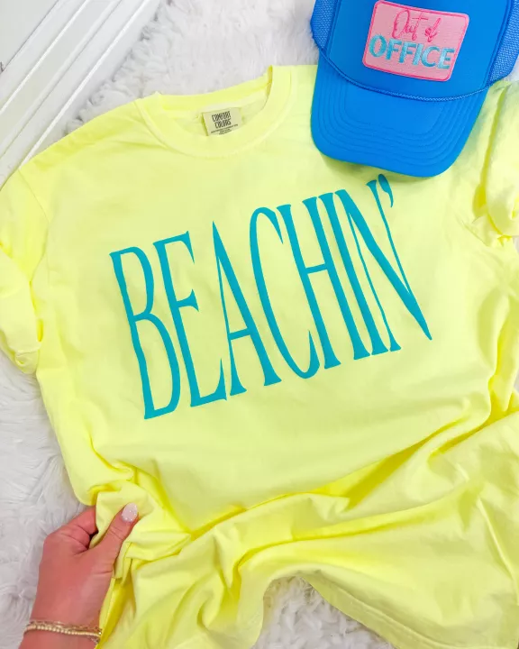 Beachinβ & Boatinβ Tee