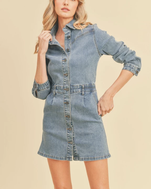 TREND: 90's Denim cover photo