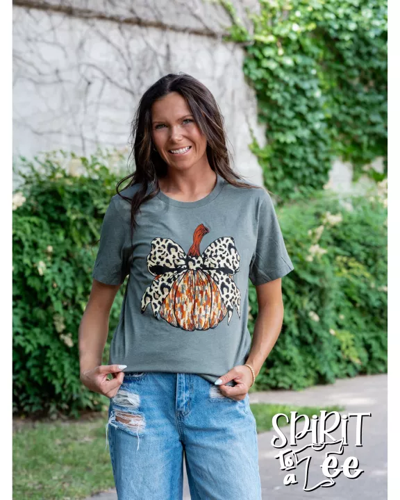 Pumpkin with Bow - Thanksgiving Tee