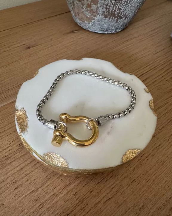 Chunky Box Chain with  Horsebit Closure 18k Gold Plate BRACELET