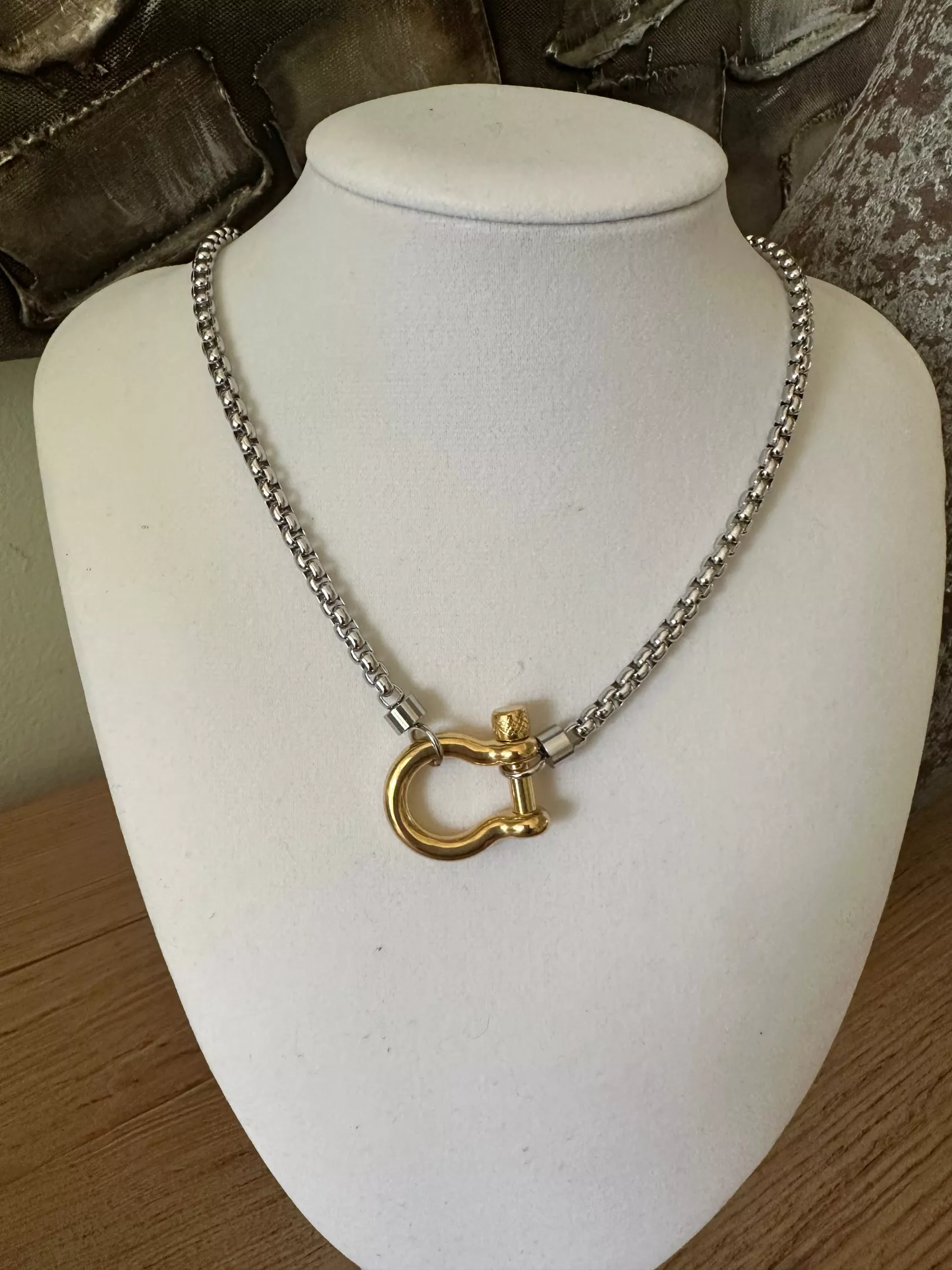 Chunky Box Chain with  Horsebit Closure 18k Gold Necklace