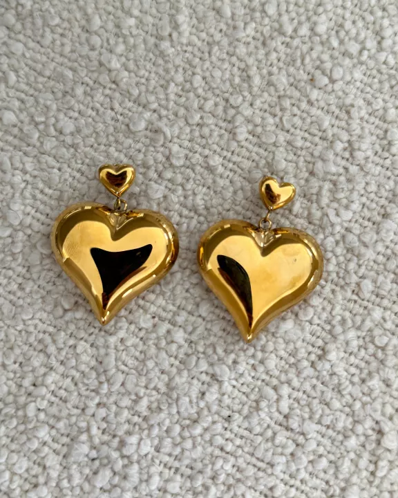 LOVE EARRINGS