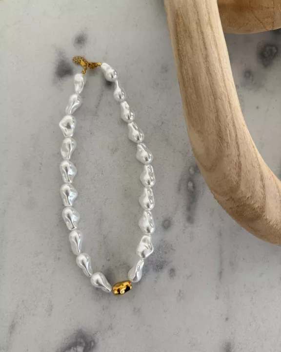 SOPHIA NECKLACE