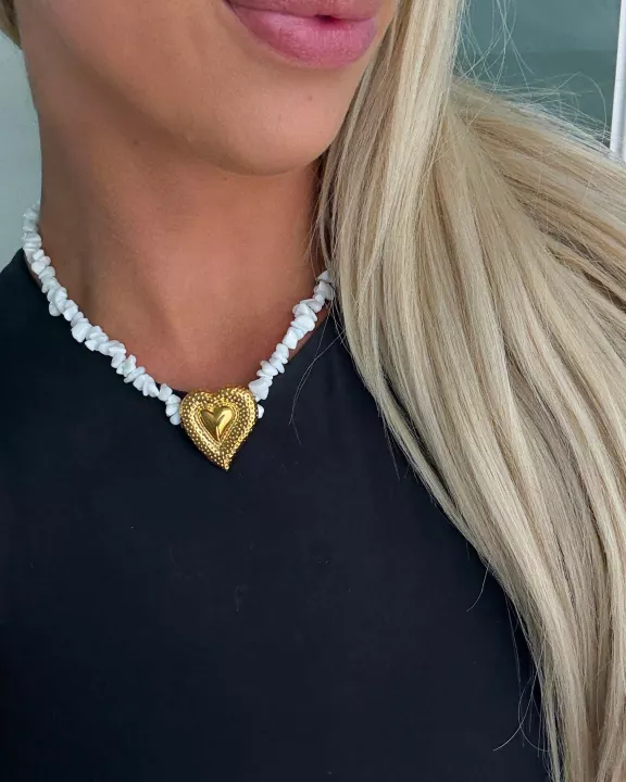 CARLY NECKLACE