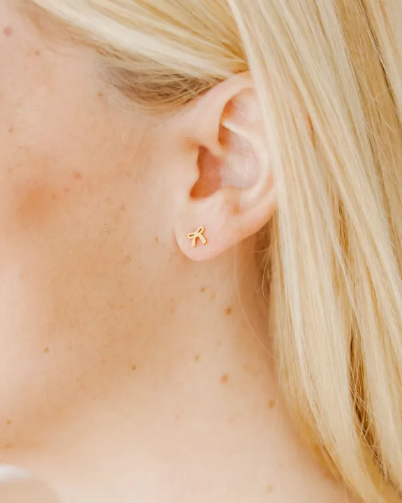 Screwback Stud Earrings - Ruby Bow