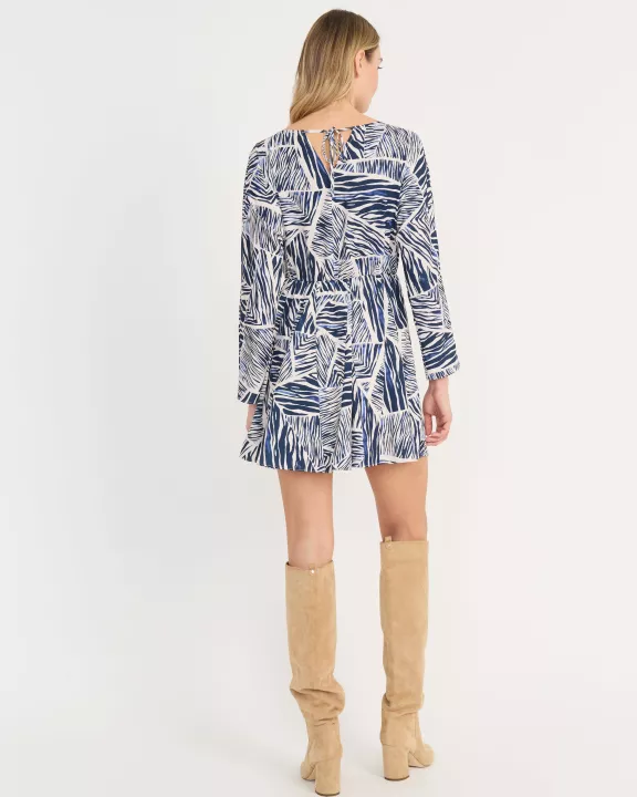 MINI LONG SLEEVE DRESS WITH KEYHOLE AT CENTER BACK