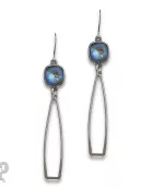 Silver oar shape earring with Austrian crystal
