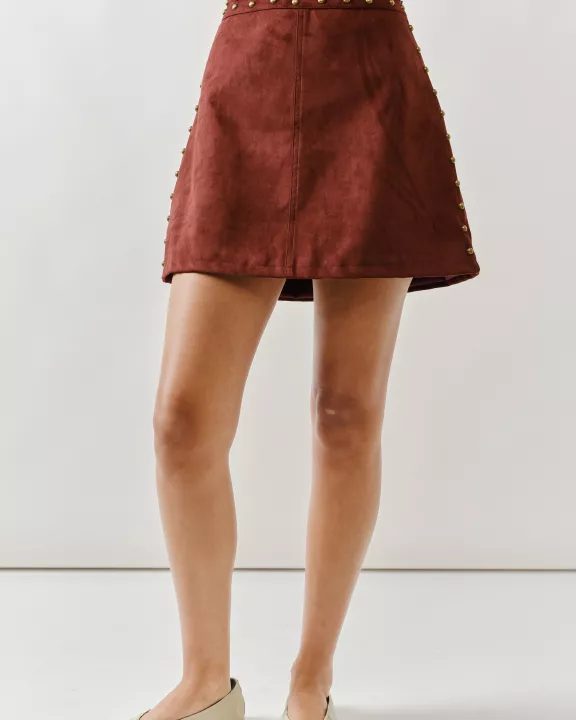 MAS3292 SUEDE MINI SKIRT W/BRASS STUDS