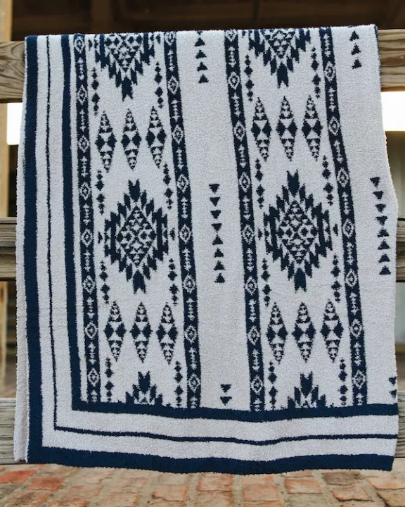 Ivory Blue Aztec Printed Polyester Microfiber Blanket ( 50in x 60in)