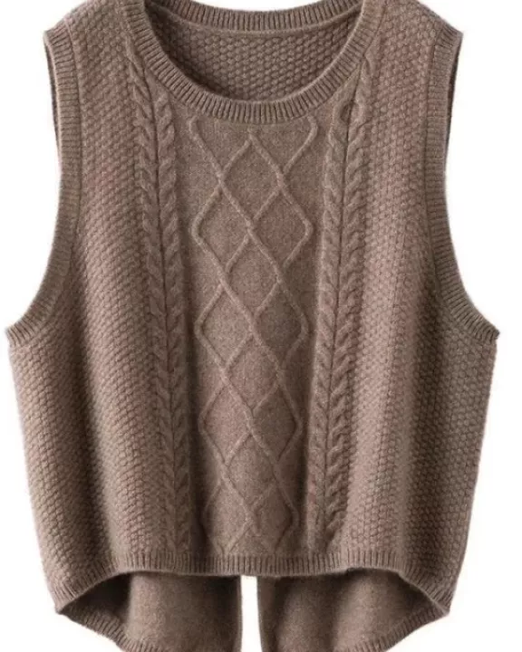 Cable Knit Slit Sweater Vest