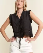 PLUS SIZE SLEEVELESS RUFFLE FRONT TIE TOP