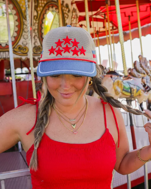 STARGIRL MESH TRUCKER HAT