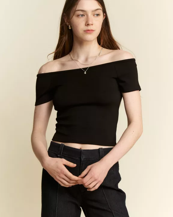 SOLID OFF-THE-SHOULDER TOP