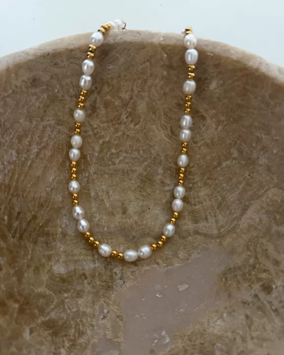 ALLISON NECKLACE