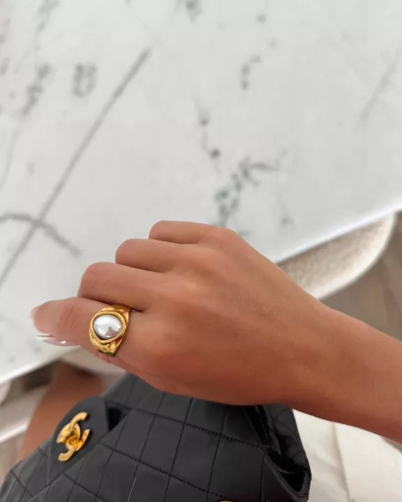 THE PEARL RING