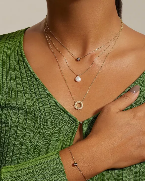 Open Center Multi Pearl Pendant Necklace