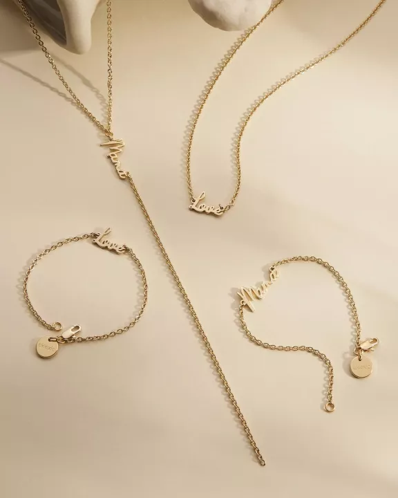 Dainty Script Mama Bracelet