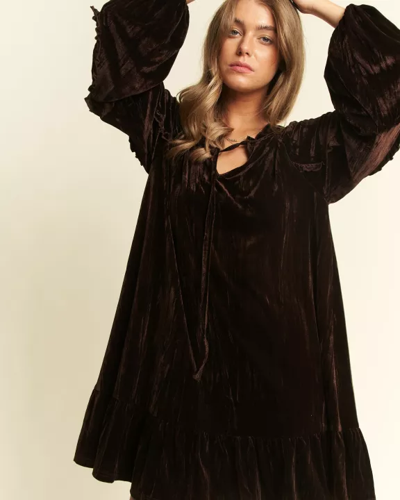 PLUS SIZE Crushed velvet mini dress