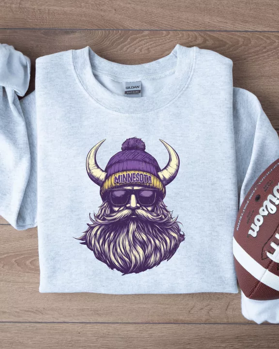 Vintage Vikings Football Graphic Crew
