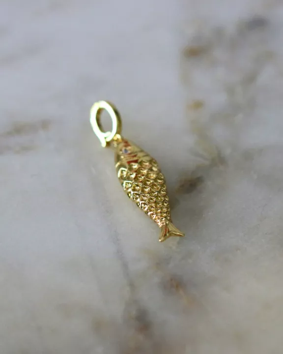 Golden Catch Scarf Charm