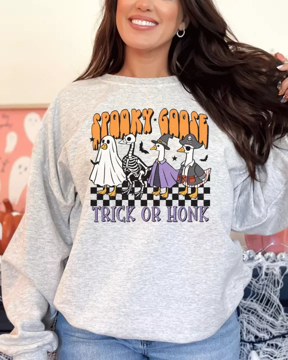 Spooky Goose Trick Or Honk Graphic Crew