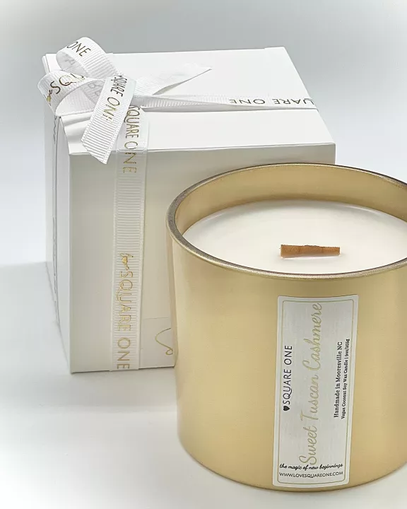 Sweet Tuscan Cashmere Candle 2025